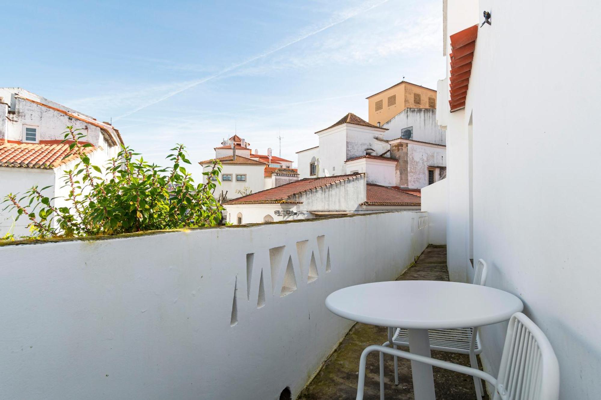 Villa Cicioso Flats Salvador à Évora Extérieur photo